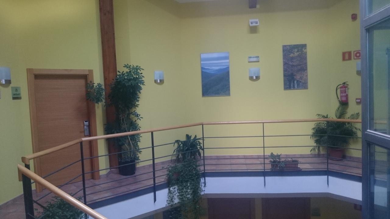 Hotel Santuario Urkiola - Lagunetxea Urquiola Bagian luar foto