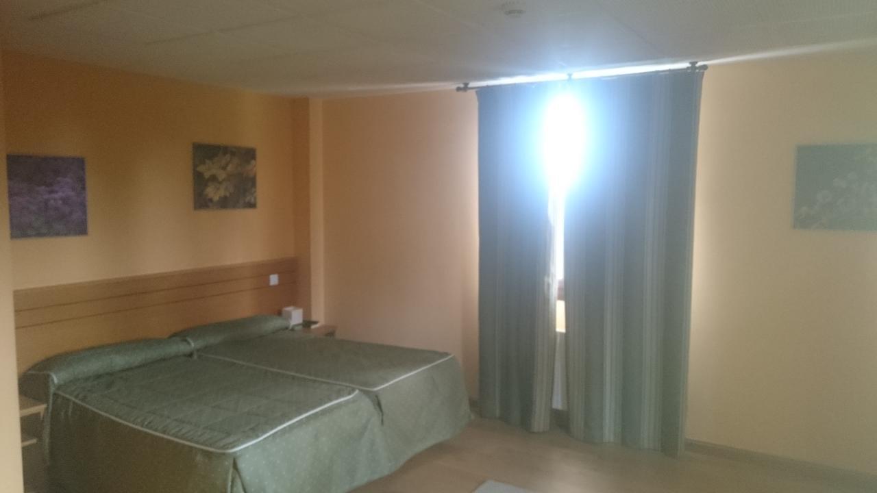 Hotel Santuario Urkiola - Lagunetxea Urquiola Bagian luar foto